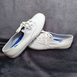 Keds Ladies White Canvas Sneakers Size 9.5